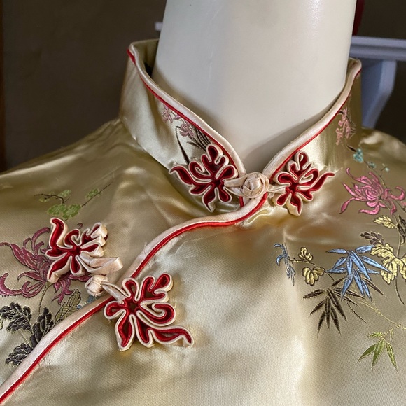 Vintage Chinese Cheongsam Gold Satin Brocade Qipao Embroidered Women’s size 38 - Picture 13 of 16